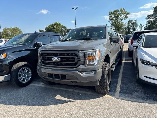 Ford F-150 Vehicle Full-screen Gallery Image 03