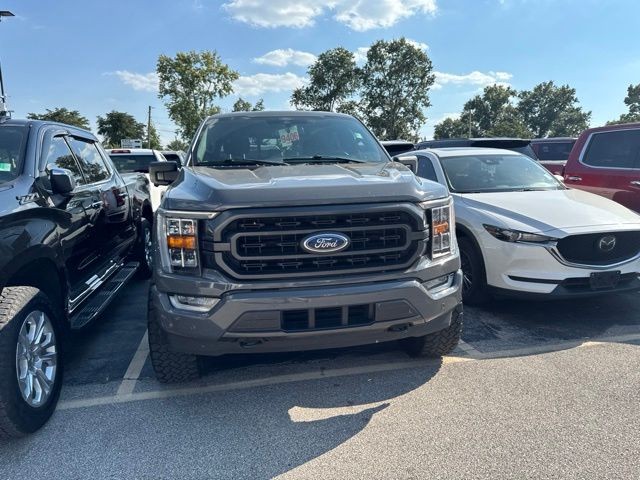 Ford F-150 Vehicle Full-screen Gallery Image 07