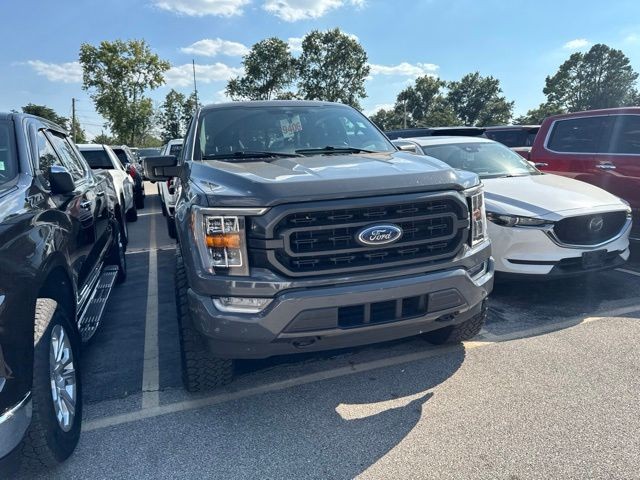 Ford F-150 Vehicle Full-screen Gallery Image 09