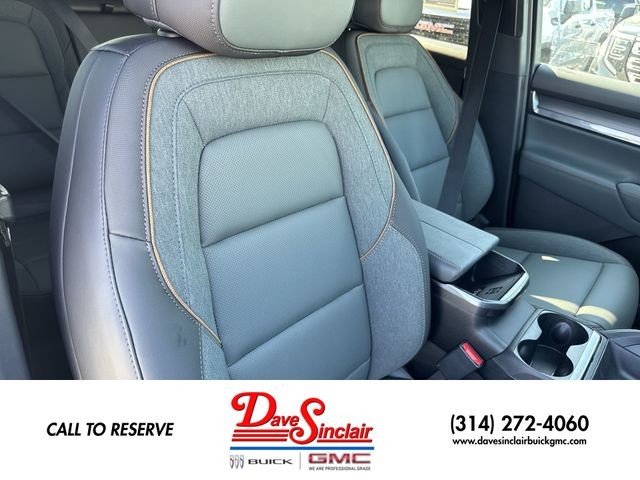 GMC Terrain Vehicle Full-screen Gallery Image 24