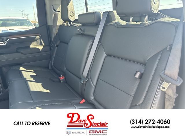 GMC Sierra 1500 Vehicle Full-screen Gallery Image 23