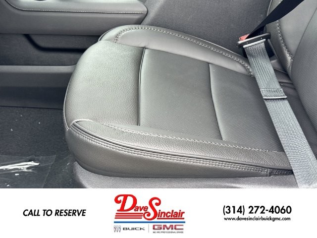 GMC Sierra 1500 Vehicle Full-screen Gallery Image 12