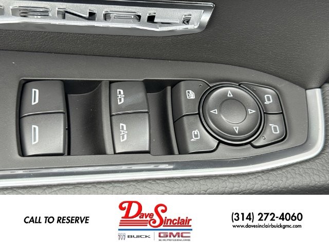 GMC Sierra 1500 Vehicle Full-screen Gallery Image 13