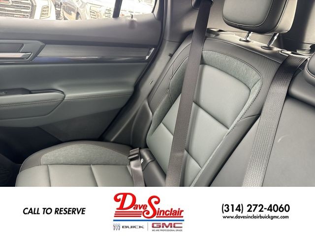 GMC Terrain Vehicle Full-screen Gallery Image 14