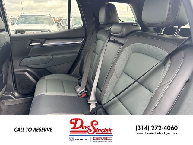 GMC Terrain Vehicle Full-screen Gallery Image 28
