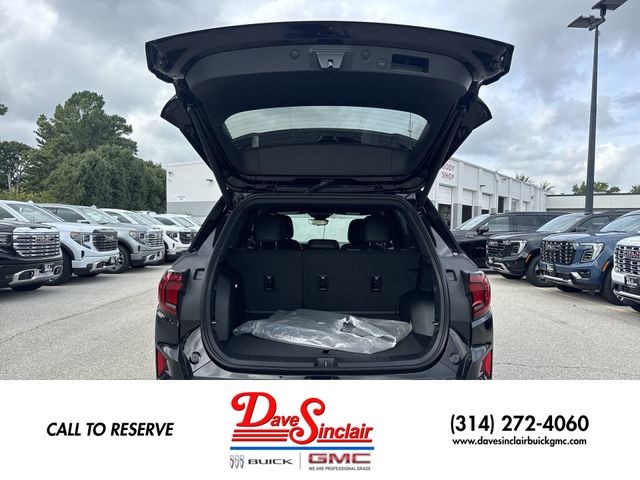 GMC Terrain Vehicle Full-screen Gallery Image 29