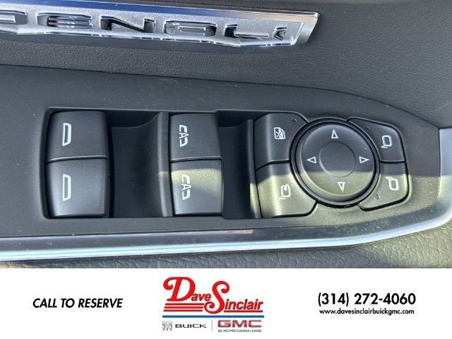 GMC Sierra 1500 Vehicle Full-screen Gallery Image 13