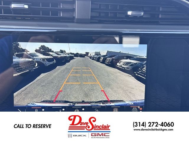 GMC Sierra 1500 Vehicle Full-screen Gallery Image 17