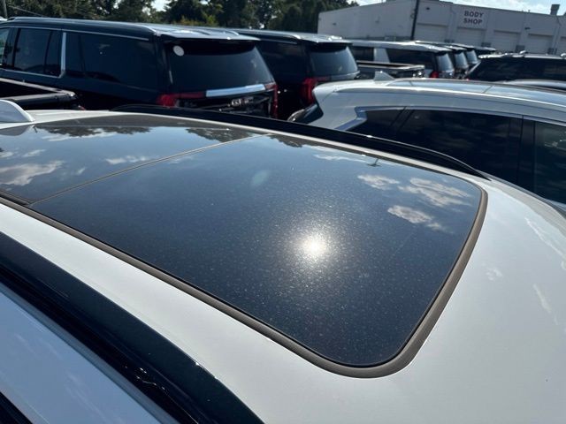 Buick Envision Vehicle Full-screen Gallery Image 13
