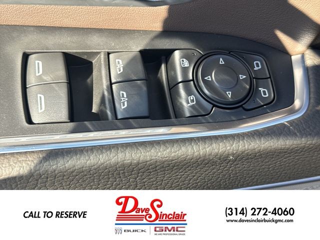 GMC Sierra 1500 Vehicle Full-screen Gallery Image 13