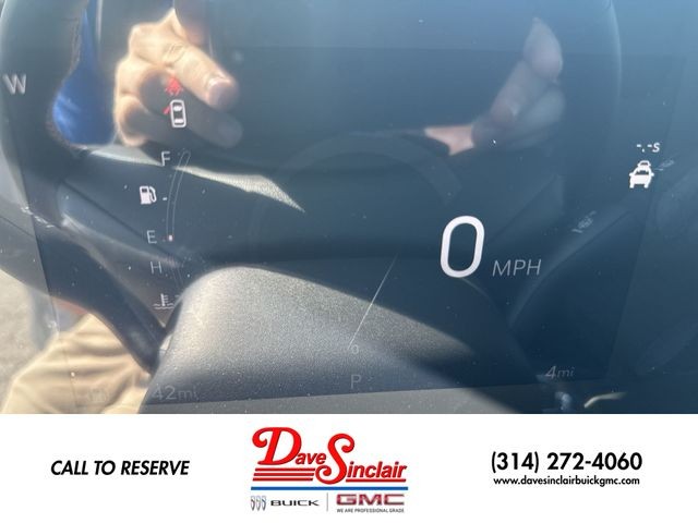 Buick Encore GX Vehicle Full-screen Gallery Image 15