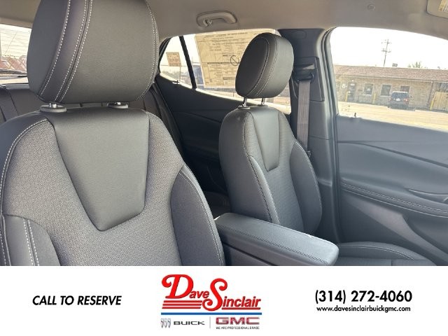 Buick Encore GX Vehicle Full-screen Gallery Image 23