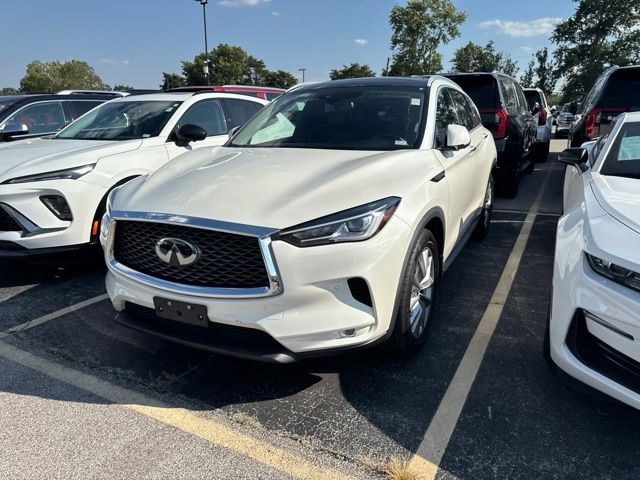 INFINITI QX50 Vehicle Full-screen Gallery Image 02