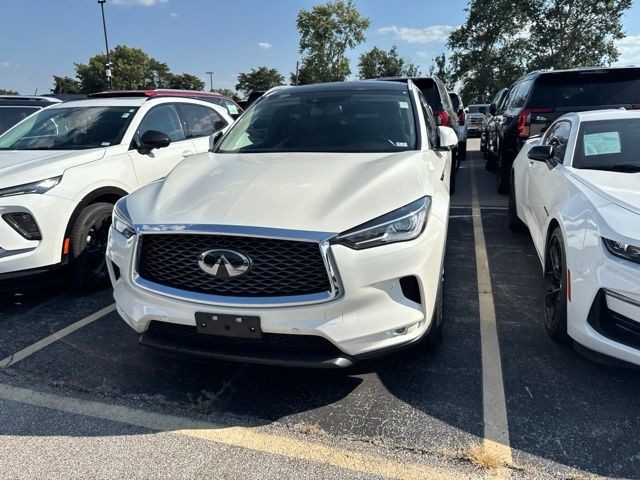 INFINITI QX50 Vehicle Full-screen Gallery Image 03