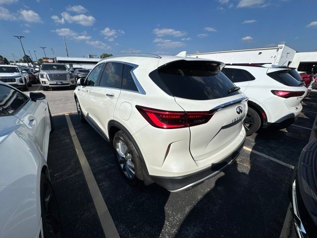 INFINITI QX50 Vehicle Full-screen Gallery Image 15