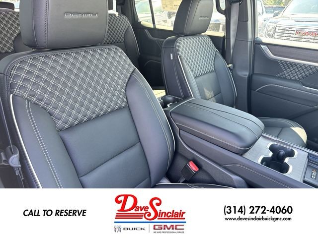 GMC Acadia Vehicle Full-screen Gallery Image 26