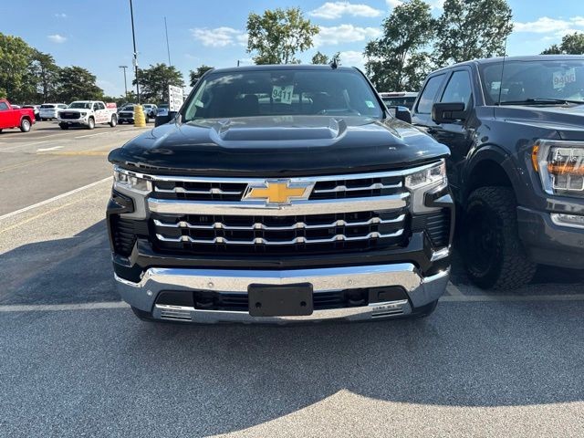 Chevrolet Silverado 1500 Vehicle Full-screen Gallery Image 05