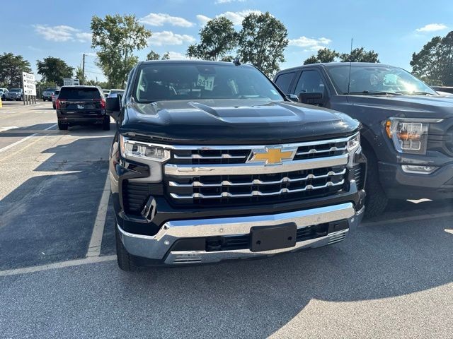 Chevrolet Silverado 1500 Vehicle Full-screen Gallery Image 06