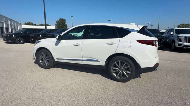 Acura RDX Vehicle Full-screen Gallery Image 09