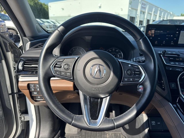 Acura RDX Vehicle Full-screen Gallery Image 14