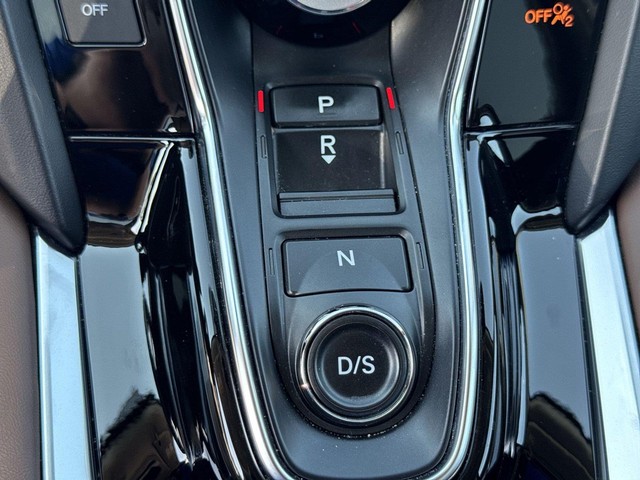 Acura RDX Vehicle Full-screen Gallery Image 20
