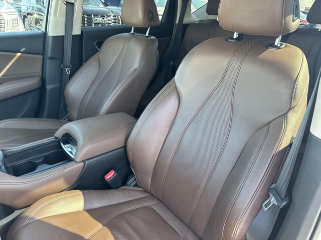 Acura RDX Vehicle Full-screen Gallery Image 24
