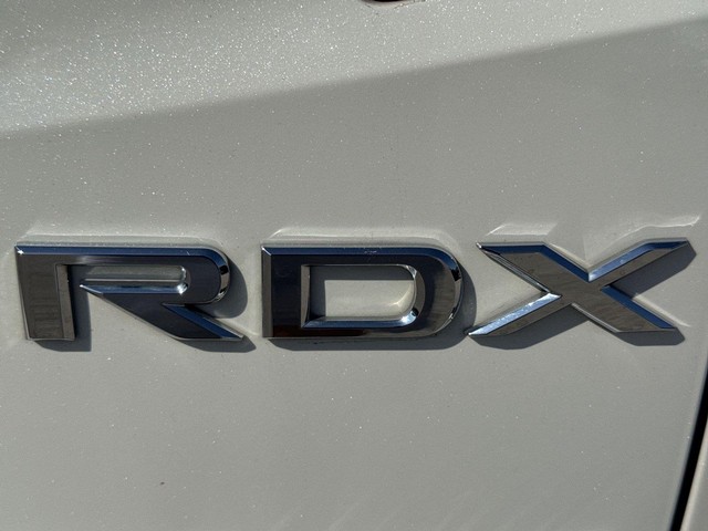 Acura RDX Vehicle Full-screen Gallery Image 36