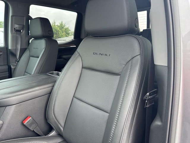 GMC Sierra 1500 Vehicle Full-screen Gallery Image 11