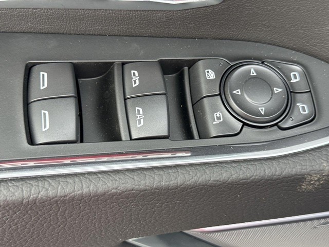 GMC Sierra 1500 Vehicle Full-screen Gallery Image 13