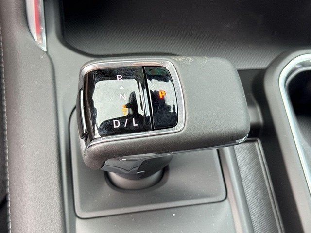 GMC Sierra 1500 Vehicle Full-screen Gallery Image 20