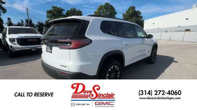 GMC Acadia Vehicle Full-screen Gallery Image 09