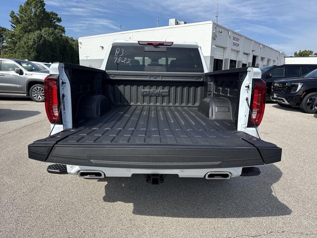 GMC Sierra 1500 Vehicle Full-screen Gallery Image 24