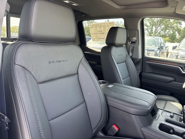 GMC Sierra 1500 Vehicle Full-screen Gallery Image 25