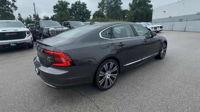 Volvo S90 Vehicle Full-screen Gallery Image 11