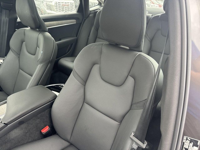 Volvo S90 Vehicle Full-screen Gallery Image 24