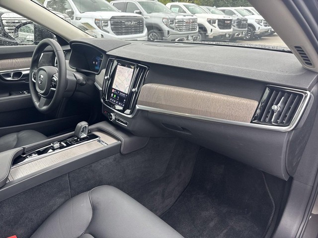 Volvo S90 Vehicle Full-screen Gallery Image 33