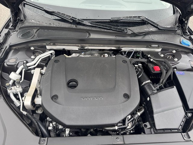 Volvo S90 Vehicle Full-screen Gallery Image 34