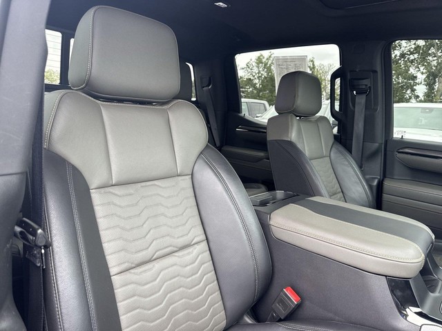 Chevrolet Silverado 1500 Vehicle Full-screen Gallery Image 33