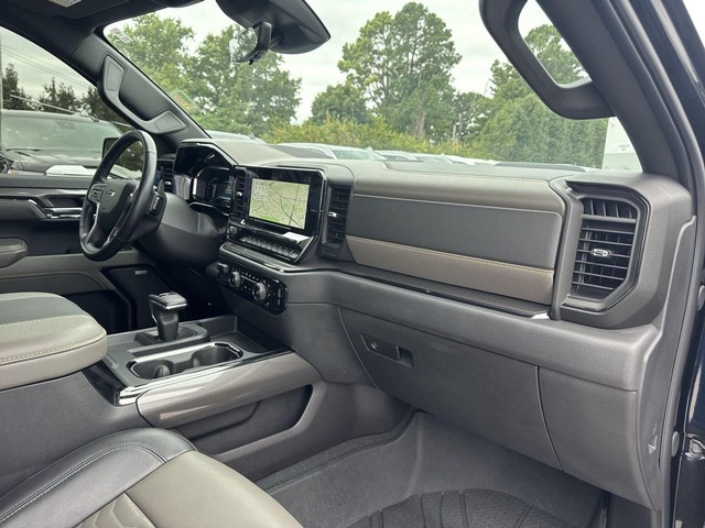 Chevrolet Silverado 1500 Vehicle Full-screen Gallery Image 34