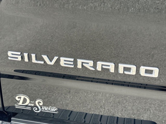 Chevrolet Silverado 1500 Vehicle Full-screen Gallery Image 37