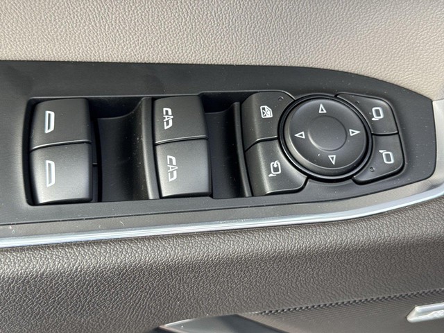 GMC Sierra 1500 Vehicle Full-screen Gallery Image 13