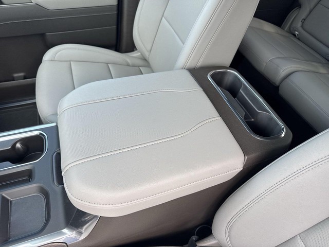 GMC Sierra 1500 Vehicle Full-screen Gallery Image 21