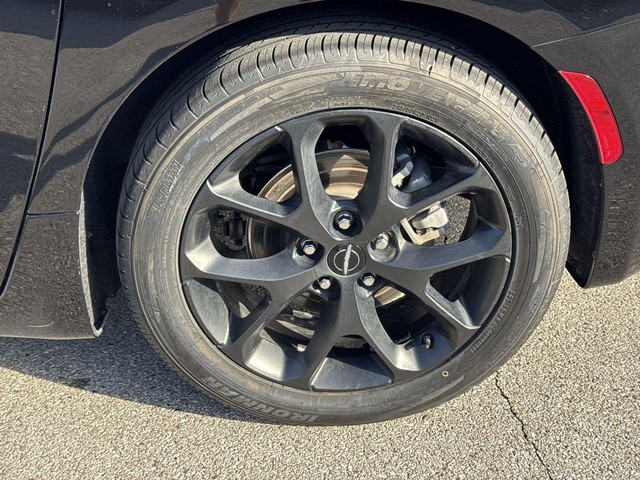 Chrysler Pacifica Vehicle Full-screen Gallery Image 37