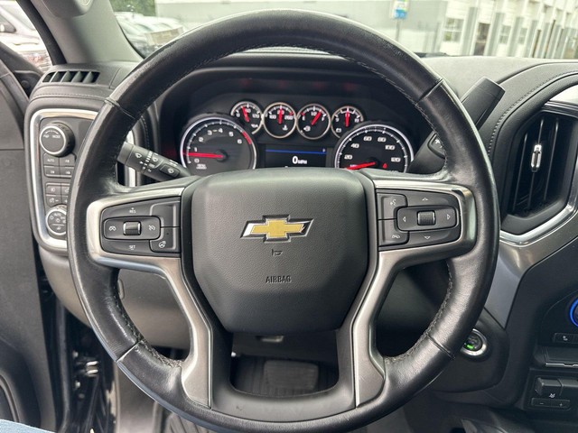 Chevrolet Silverado 2500HD Vehicle Full-screen Gallery Image 14