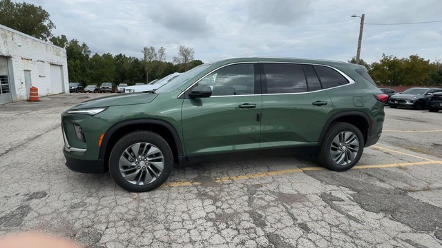Buick Enclave Vehicle Full-screen Gallery Image 06