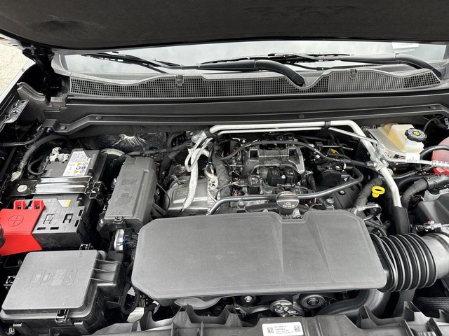 GMC Canyon Vehicle Full-screen Gallery Image 26