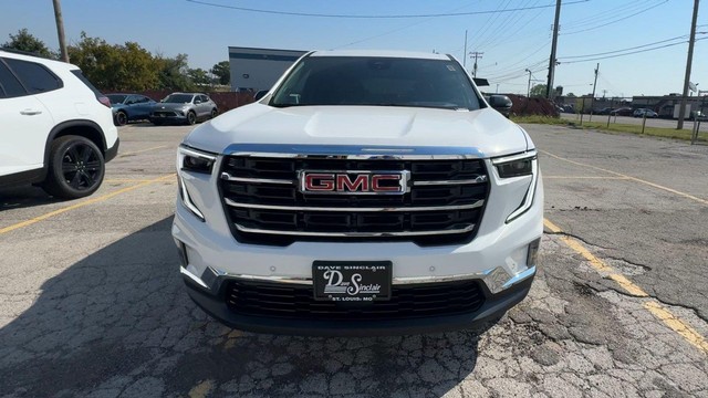 GMC Acadia Vehicle Full-screen Gallery Image 04