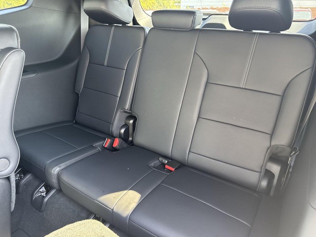 GMC Acadia Vehicle Full-screen Gallery Image 23