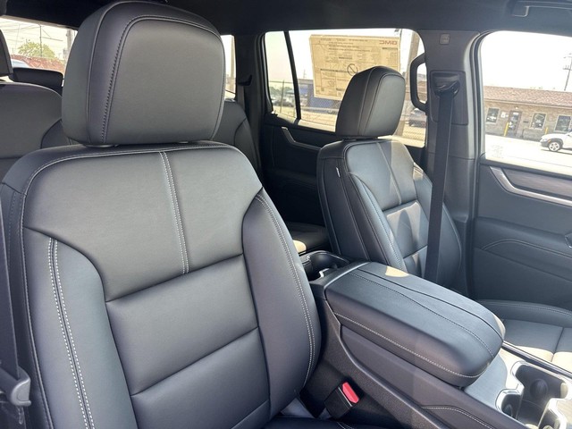 GMC Acadia Vehicle Full-screen Gallery Image 25