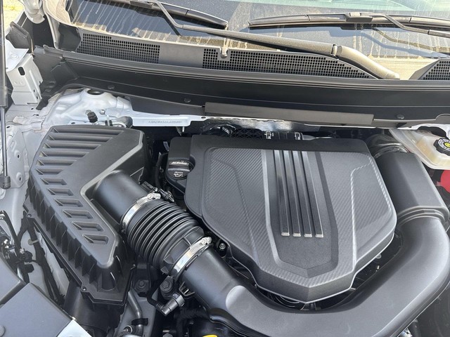 GMC Acadia Vehicle Full-screen Gallery Image 26